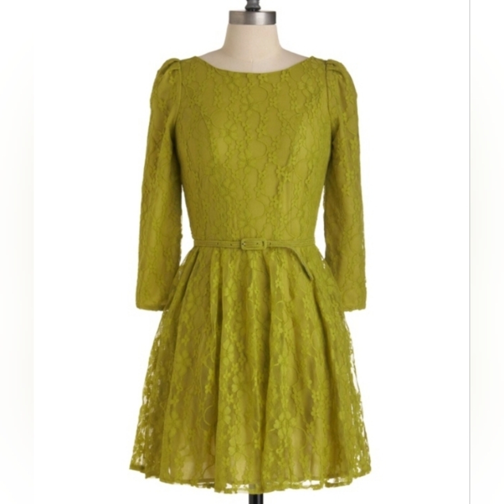 "Flourish De Lis" Modcloth Green Lace Dress